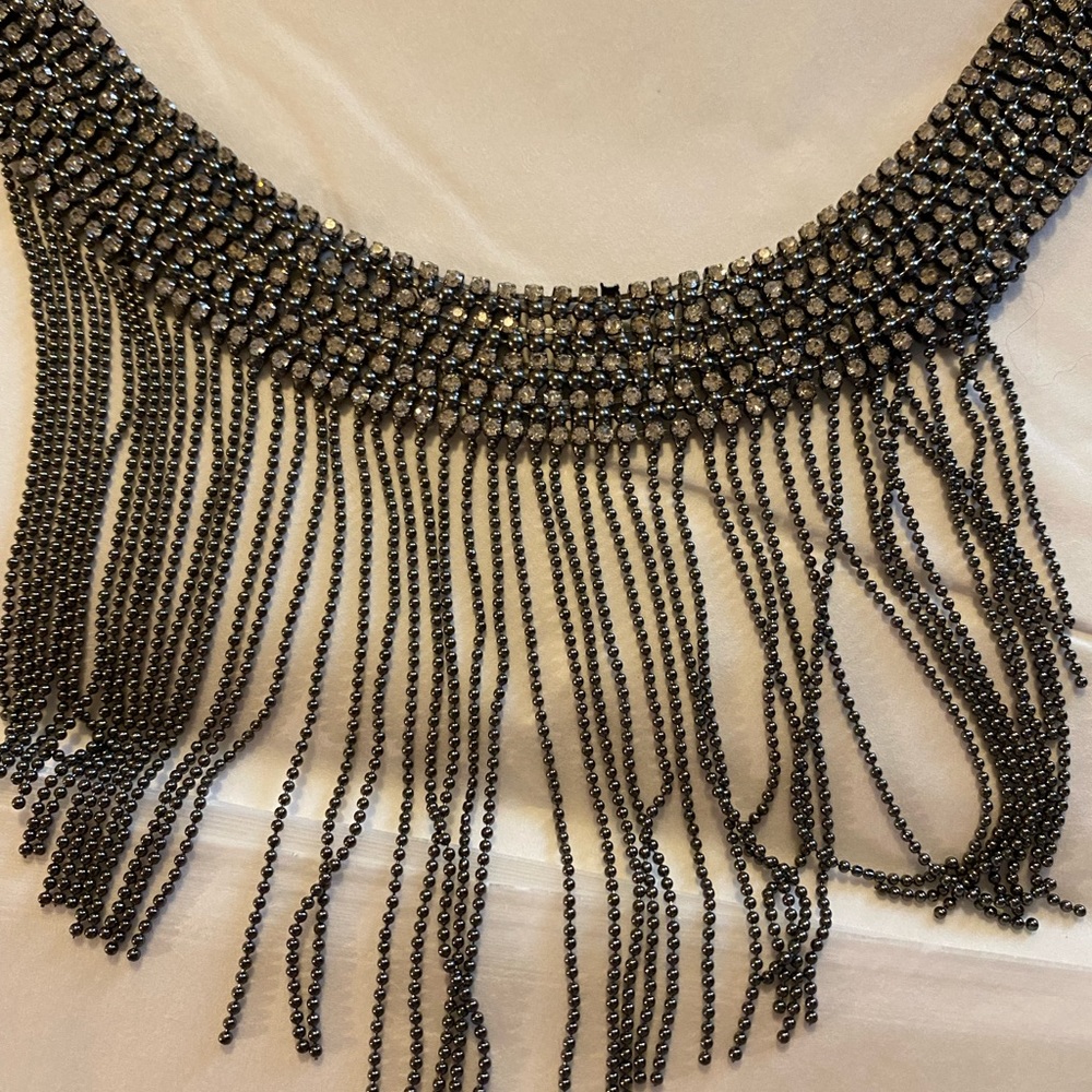 Joe Fresh statement necklace - Picture 8 of 9